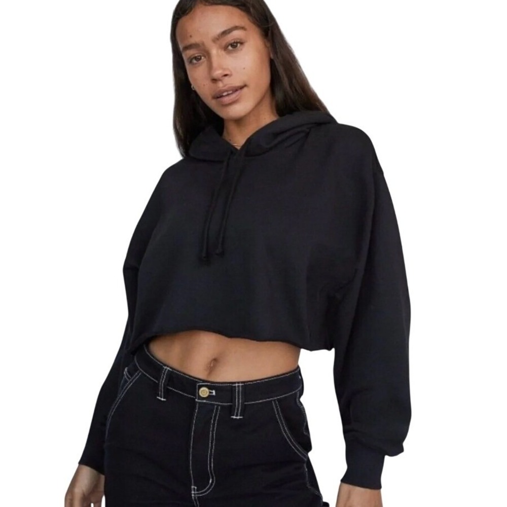 TNA Aritzia Black Cropped Hoodie Raw Hem Sweatshirt Sporty Yoga SMALL
